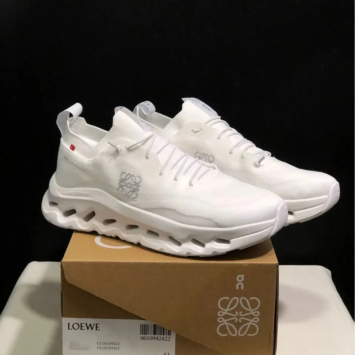 LOEWE Cloudtilt Sneakers 1
