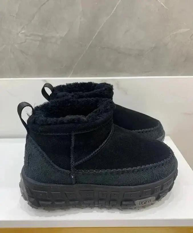 UGG Boots 1